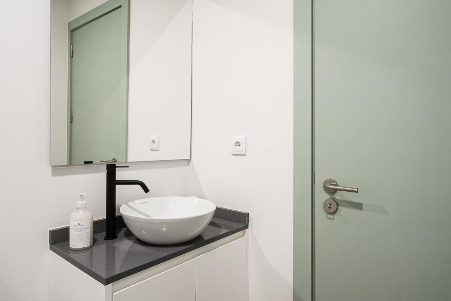 Guestready - A Modern In Downtown Apartment